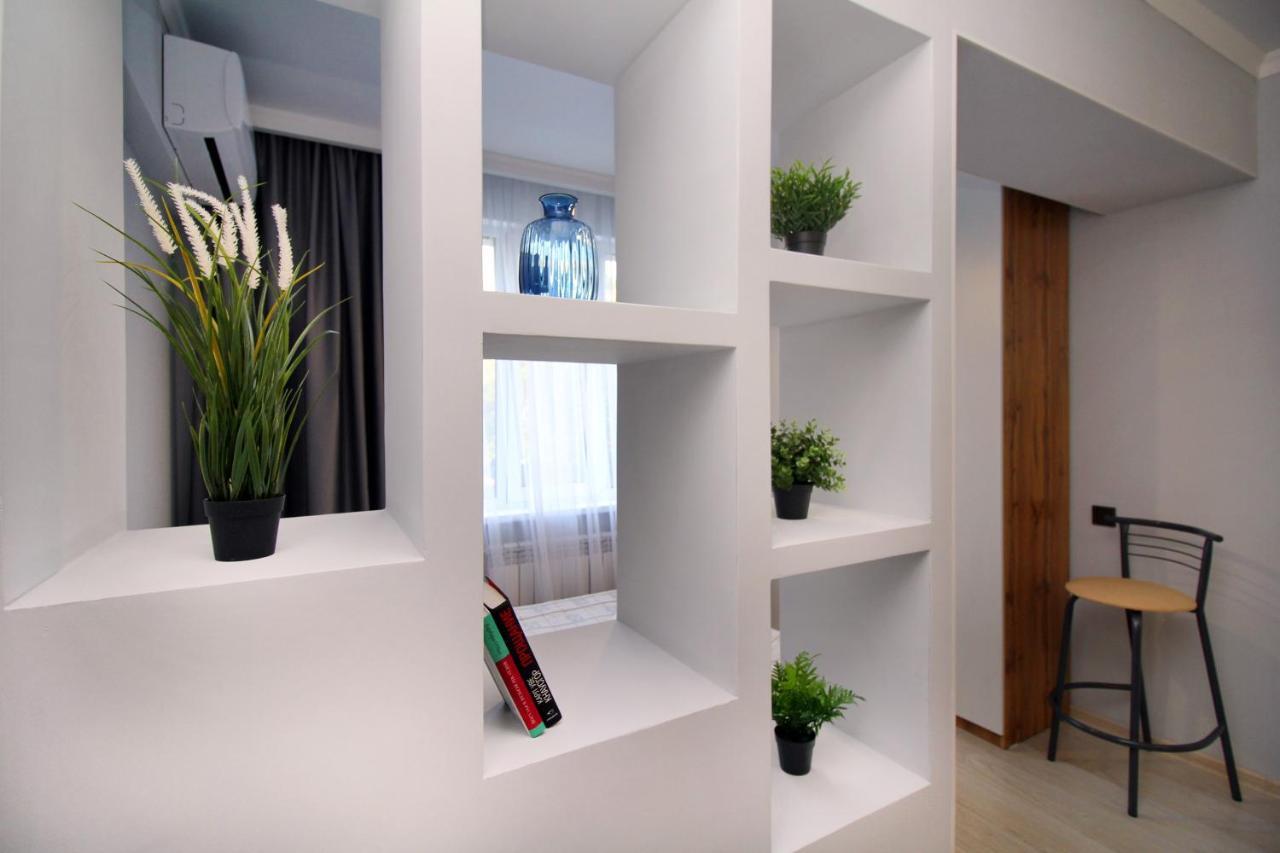 Cozy Studio In The Best Area! 3 Alma-Ata Buitenkant foto
