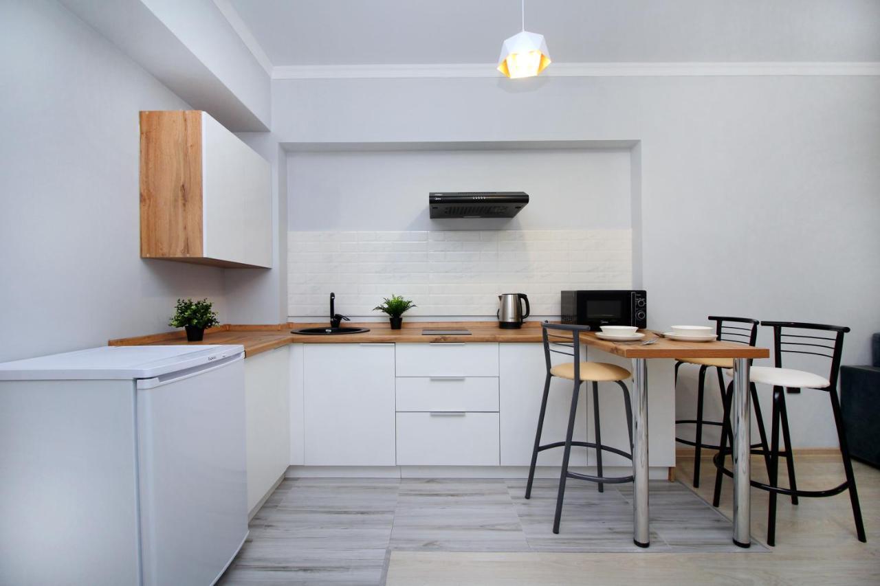 Cozy Studio In The Best Area! 3 Alma-Ata Buitenkant foto